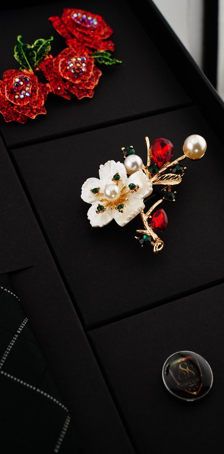 Sam & Sara Classic Silver Bowtie Set — pearl and gem flower brooch detail